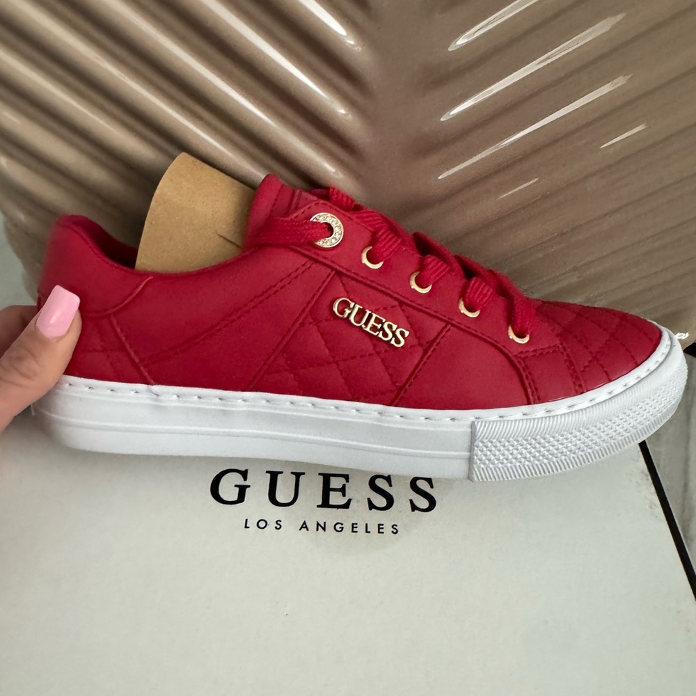 New GUESS shoes